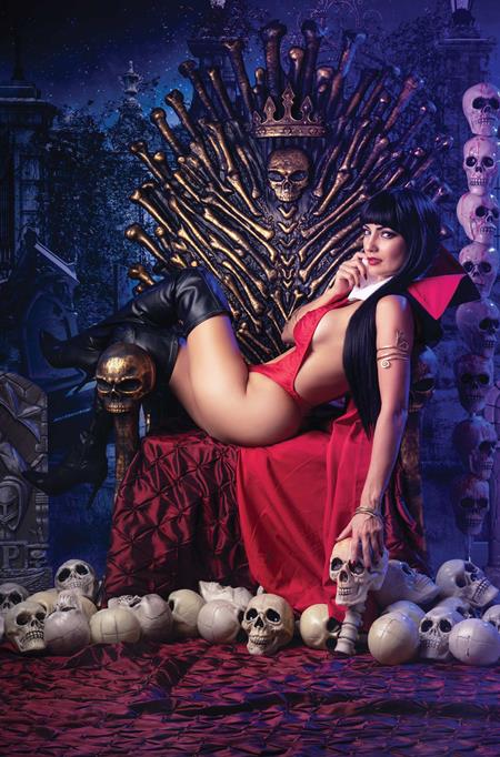 Giant Sized Savage Tales (One Shot) H 1:10 Ivy Cosplay Vampirella Virgin Variant (04/29/2026) Dynamite