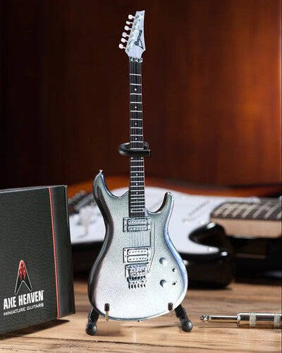 Axe Hvn Js604 Joe Satriani Chrome Boy Mini Guitar - Axe Hvn Js604 Joe Satriani Chrome Boy Mini Guitar - Collectibles
