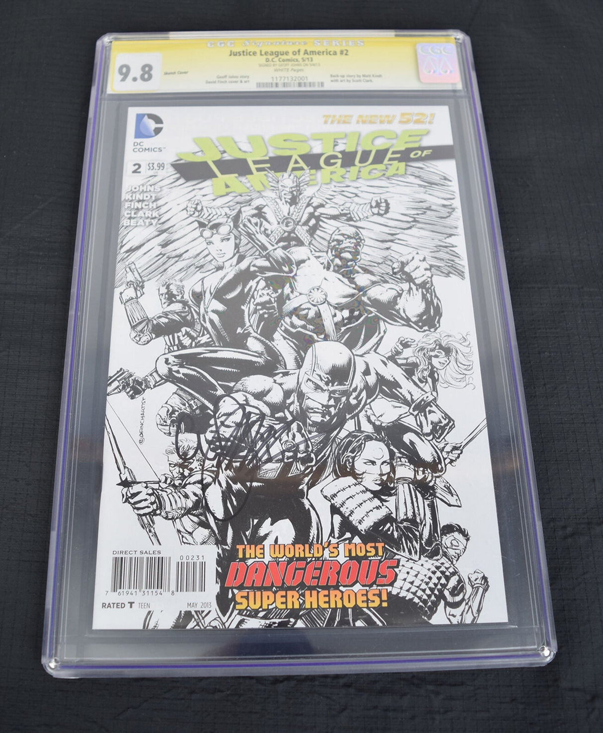 Justice League America 2 CGC SS 9.8 Signed Geoff Johns 1:100 Sketch Variant