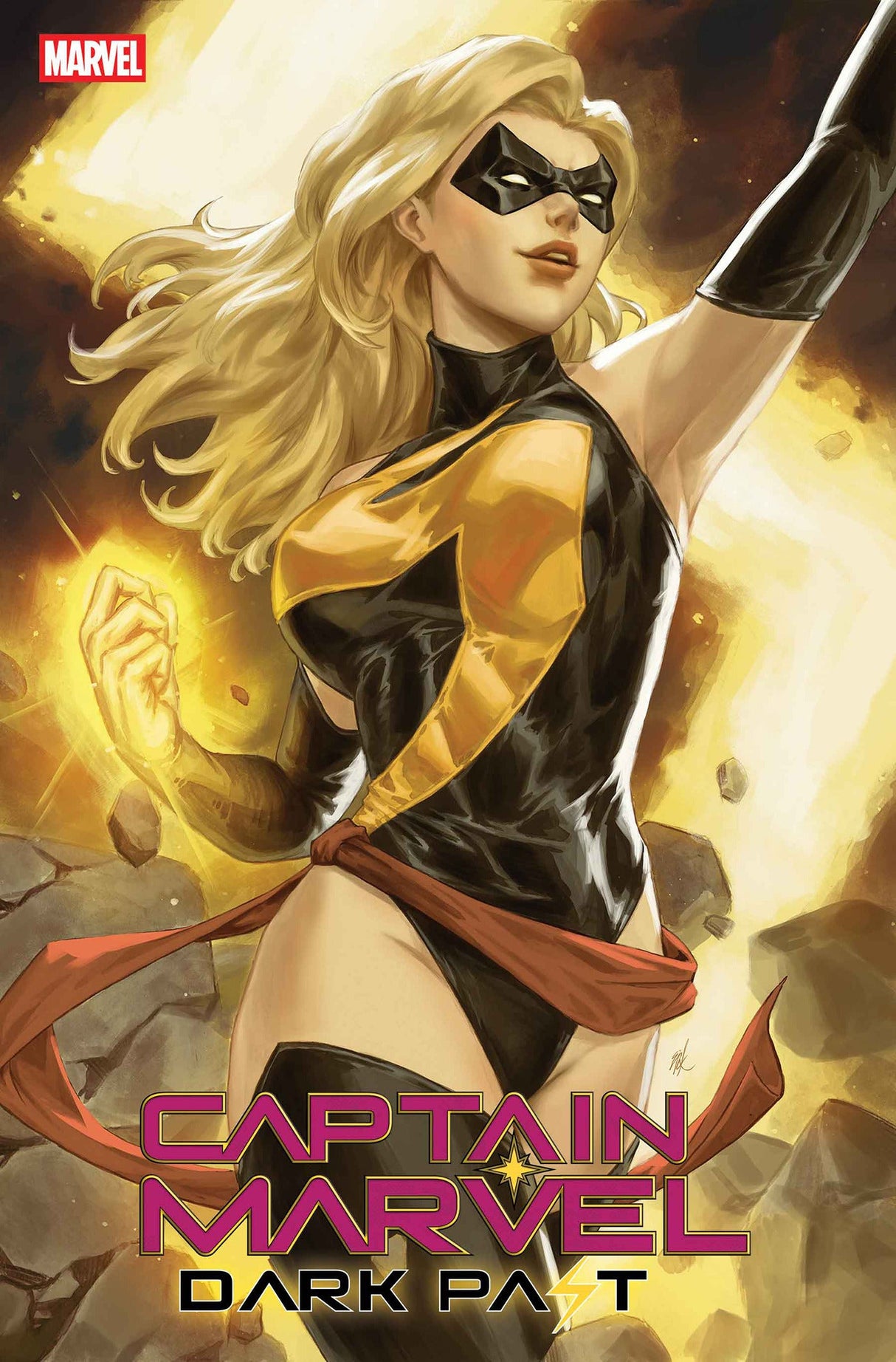 Captain Marvel Dark Past #1 C Ejikure Foil Variant (04/01/2026) Marvel
