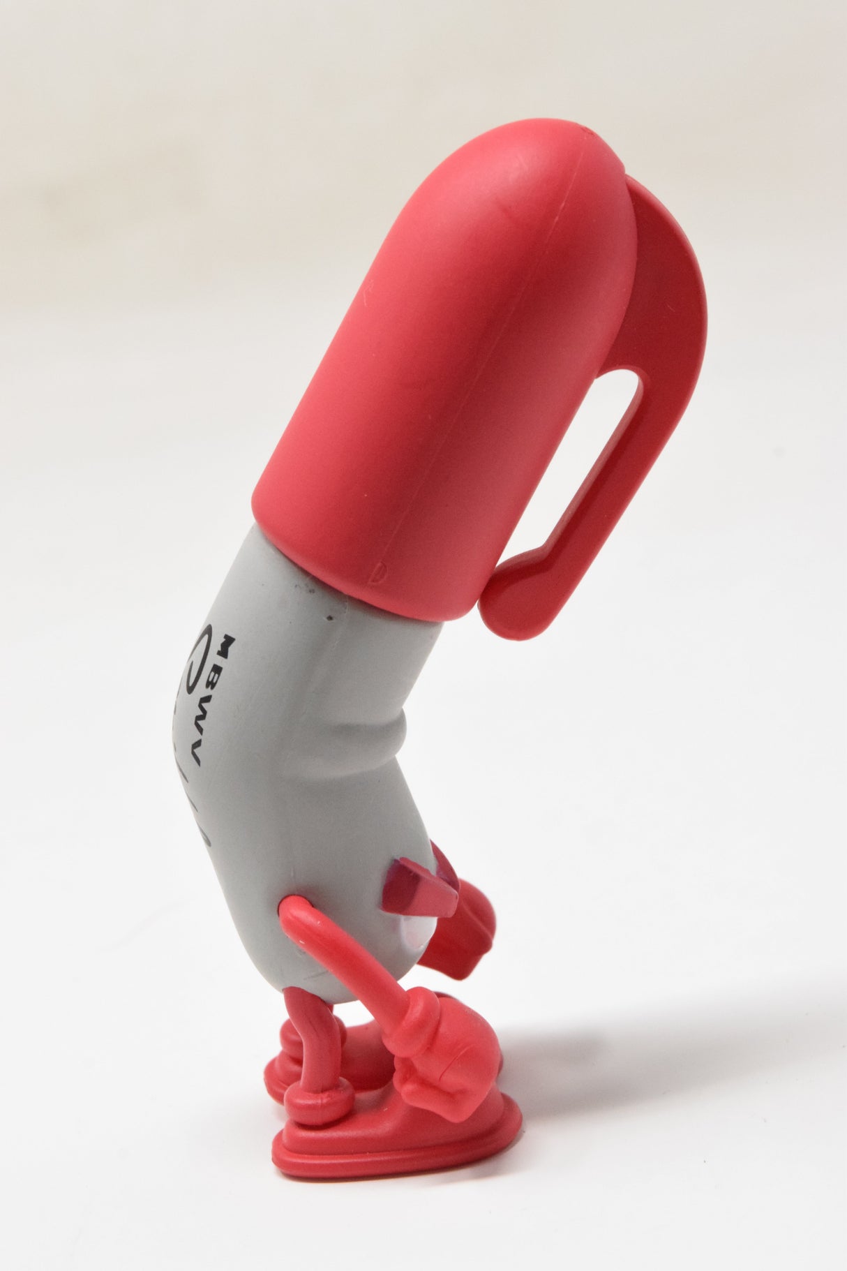 Kidrobot Bentworld Vandals Mad Mr Chisel New Vinyl Figure Spray Paint