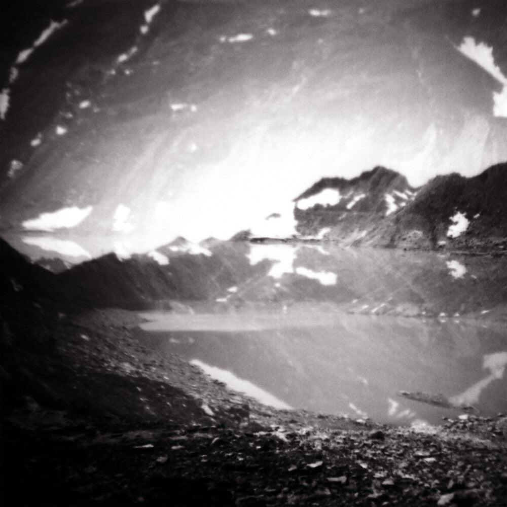 the album cover for Automatisme & Stefan Paulus - Gap/Void [LP]