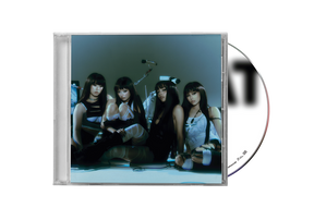 the album cover for Girlset - Chat [offline_groupchat Version 1]