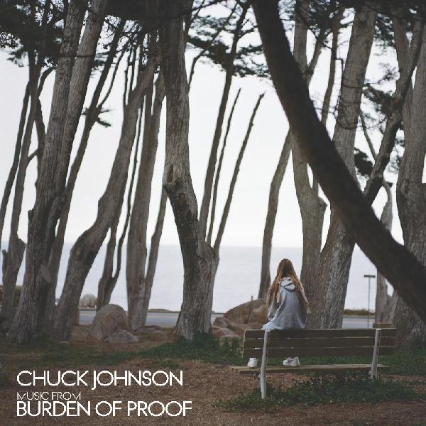 Chuck Johnson: La carga de la prueba [Discos y LP]